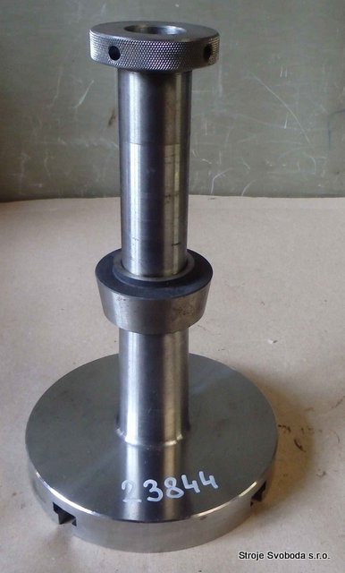 Příruba pro sklíčidlo - lícní deska 160mm - BN 102  (23844 (1).jpg)